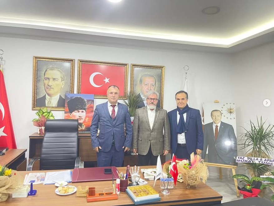 Fethiyeli Duayen İş Adamları Mustafa Toklu ve Önder Aksoy’dan AK Parti Fethiye Teşkilatına Hayırlı Olsun Ziyareti