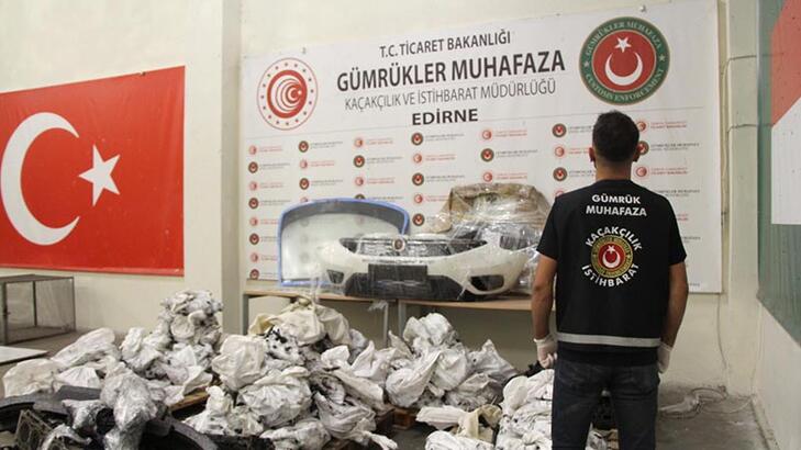 Kapıkulede TIRda 21 milyon lira değerinde kaçak oto parçası ele geçirildi